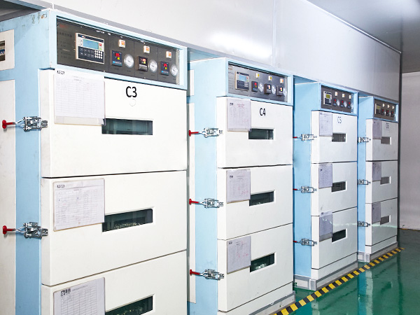 锂离子扣充电池极片烤...