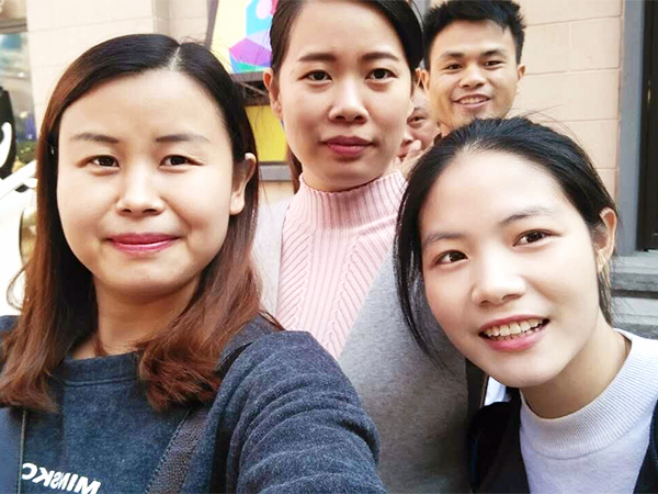 公司办公室管理人员活...