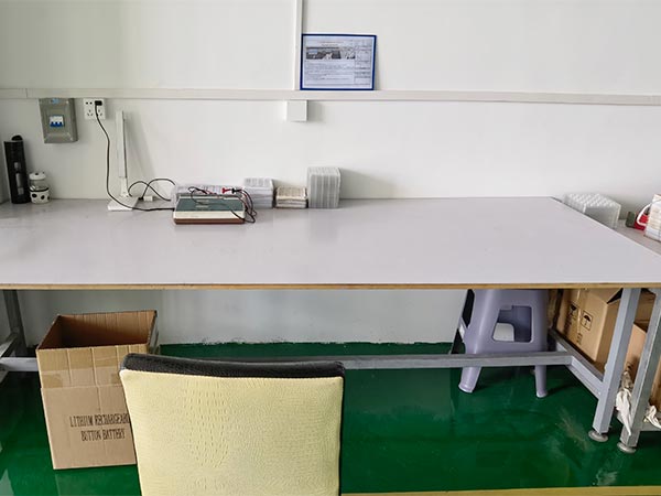 扣式镍氢电池检测车间